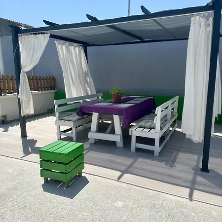 Апартаменты Relax Vacation *